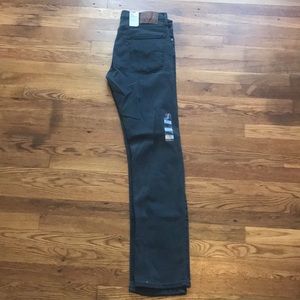 Levi’s 513 Slim Straight